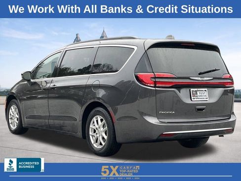 Used 2022 Chrysler Pacifica Touring-L image 23