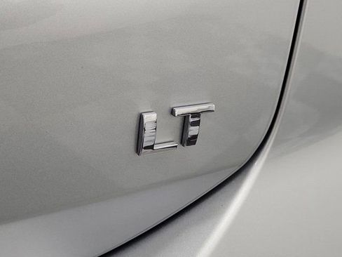 Used 2022 Chevrolet Equinox LT FWD image 8