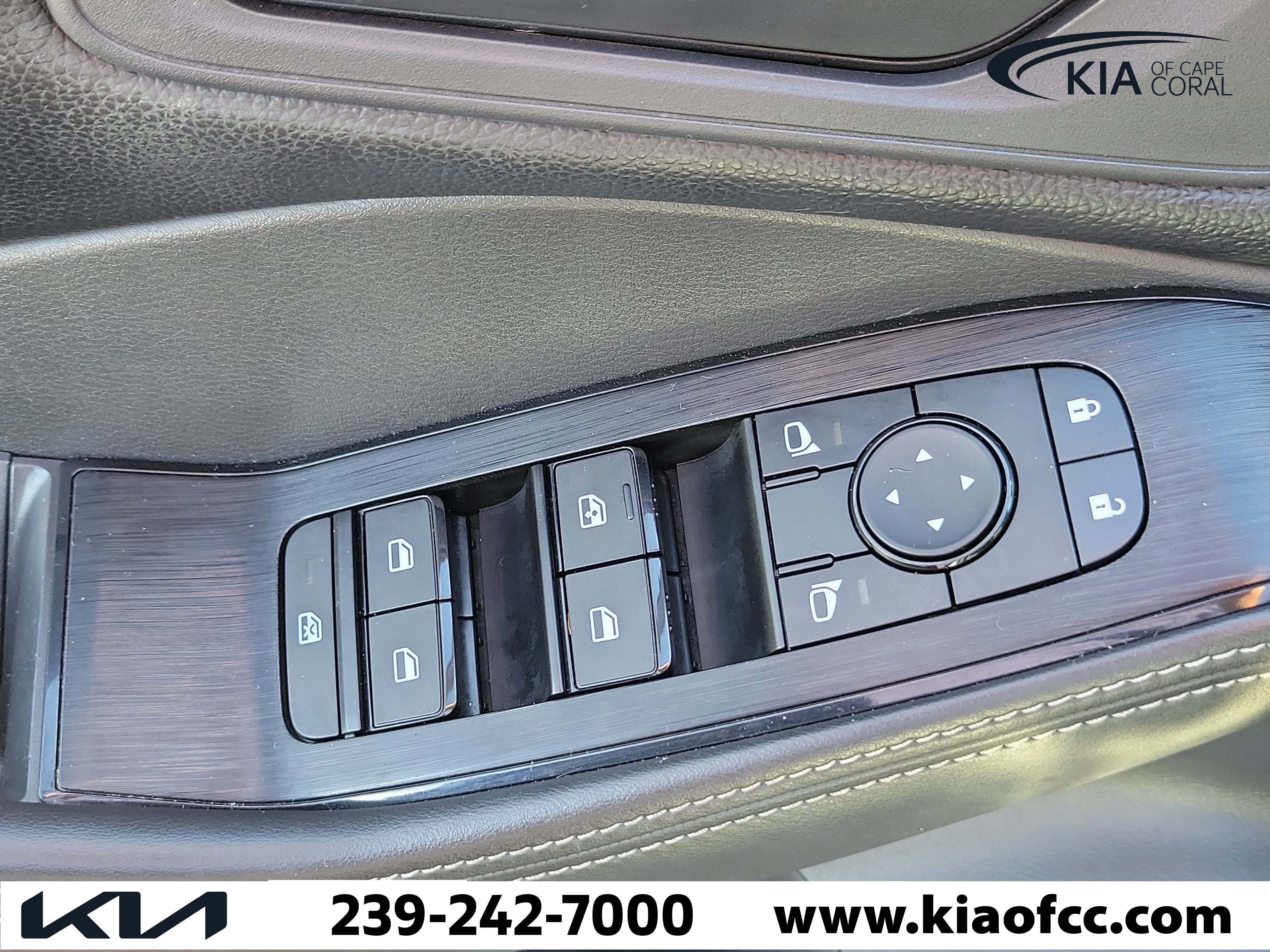 Used 2022 Nissan Rogue S FWD image 22