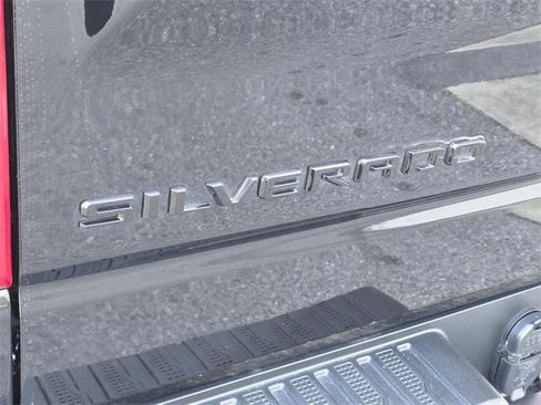 Used 2020 Chevrolet Silverado 1500 LT Trail Boss image 34