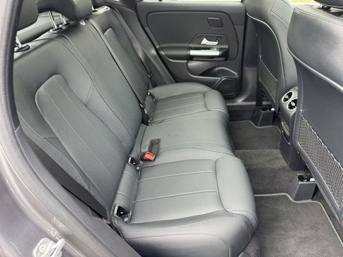 Used 2026 Mercedes-Benz GLA 250 image 8