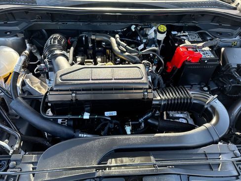 Used 2025 Ford Escape ST-Line image 31