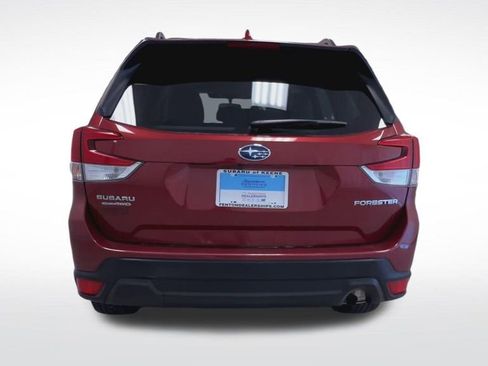 Used 2022 Subaru Forester Premium AWD/4WD image 7