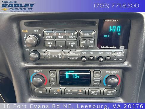 Used 2004 Chevrolet Corvette Convertible w/ Preferred Equipment Group RWD image 20