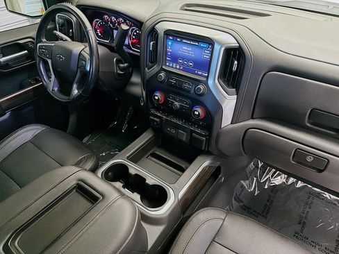 Used 2019 Chevrolet Silverado 1500 LT Trail Boss AWD/4WD image 12