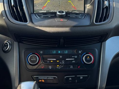 Used 2019 Ford Escape SEL AWD/4WD image 20