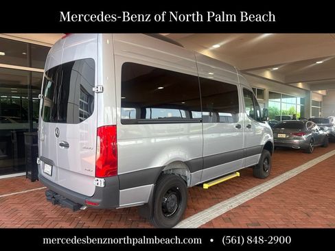 Used 2025 Mercedes-Benz Sprinter 2500 image 4