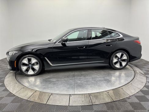Used 2025 BMW i4 xDrive40i w/ Parking Assistance Package image 16