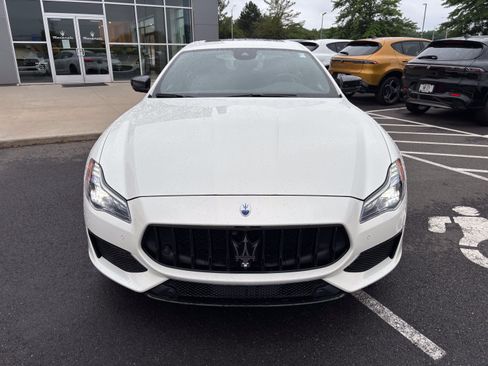 Used 2022 Maserati Quattroporte Modena RWD image 10