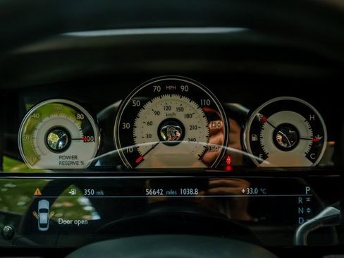 Used 2014 Rolls-Royce Wraith image 16