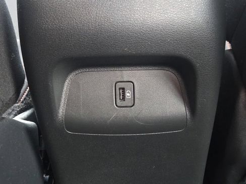 Used 2025 Nissan Sentra SR FWD image 14