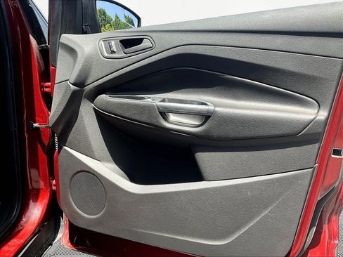 Used 2016 Ford Escape S FWD image 28
