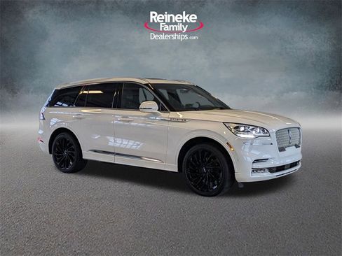 Used 2021 Lincoln Aviator Reserve w/ Equipment Group 208A image 3