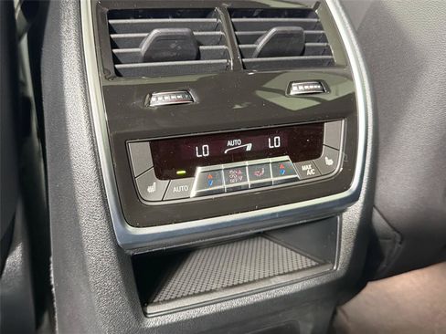 New 2027 BMW X7 M60i AWD/4WD image 25