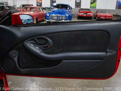 Used 1993 Pontiac Firebird Trans Am image 40