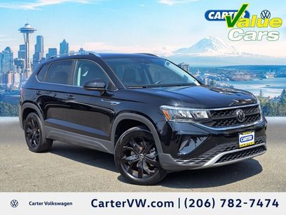 Used 2023 Volkswagen Taos SE w/ Panoramic Sunroof Package