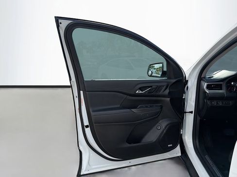 Used 2021 GMC Acadia SLT w/ Technology Package image 24