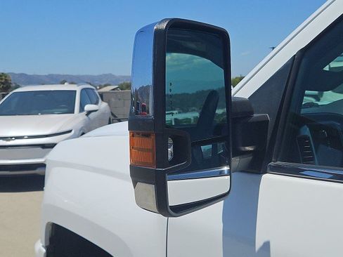 Used 2018 Chevrolet Silverado 2500 LTZ w/ Duramax Plus Package RWD image 19