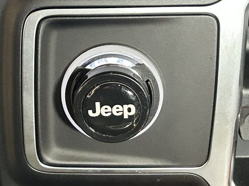 Certified 2026 Jeep Wrangler Unlimited Rubicon w/ Xtreme 35 Tire Package AWD/4WD image 27