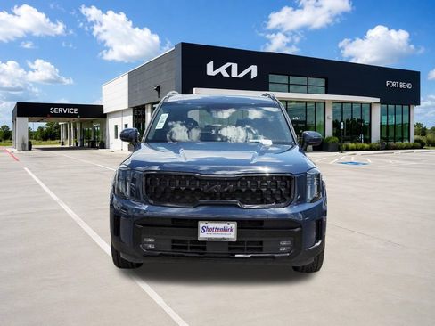 Used 2025 Kia Telluride SX Prestige X-Pro AWD/4WD image 2