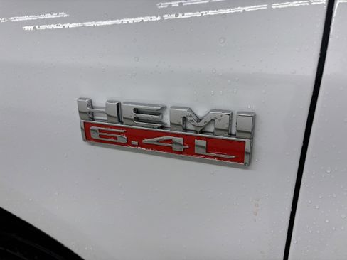 Used 2021 RAM 3500 Tradesman image 25