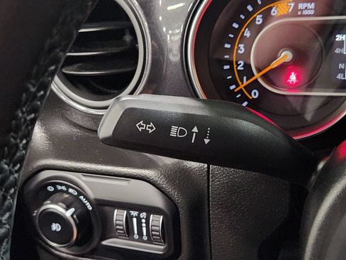 Used 2022 Jeep Wrangler Unlimited Sport AWD/4WD image 49