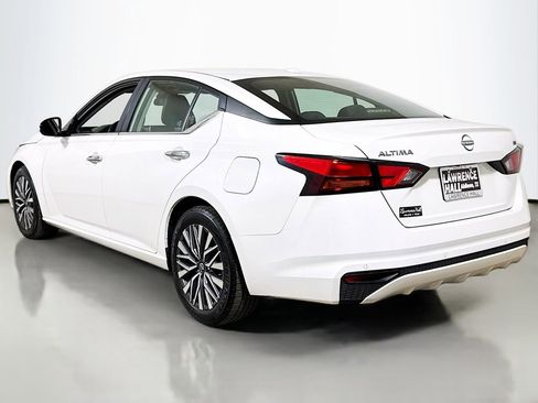 Used 2023 Nissan Altima 2.5 SV FWD image 6