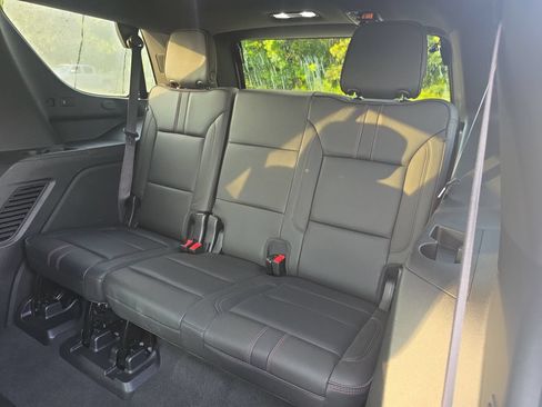 Used 2022 Chevrolet Tahoe RST w/ Luxury Package RWD image 26