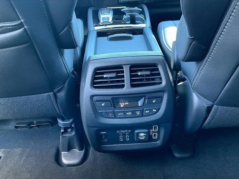 Used 2022 Honda Pilot Elite image 16