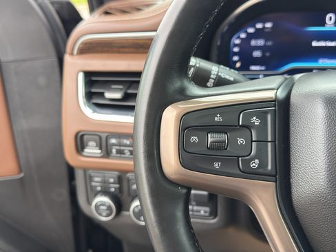 Used 2023 Chevrolet Suburban High Country AWD/4WD image 35