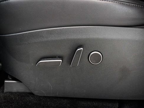 Used 2023 Tesla Model Y Long Range AWD/4WD image 7