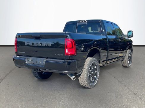 New 2026 RAM 2500 Laramie AWD/4WD image 7