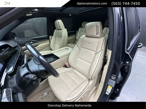 Used 2022 Cadillac Escalade ESV Premium Luxury w/ LPO, Floor Liner Package image 19