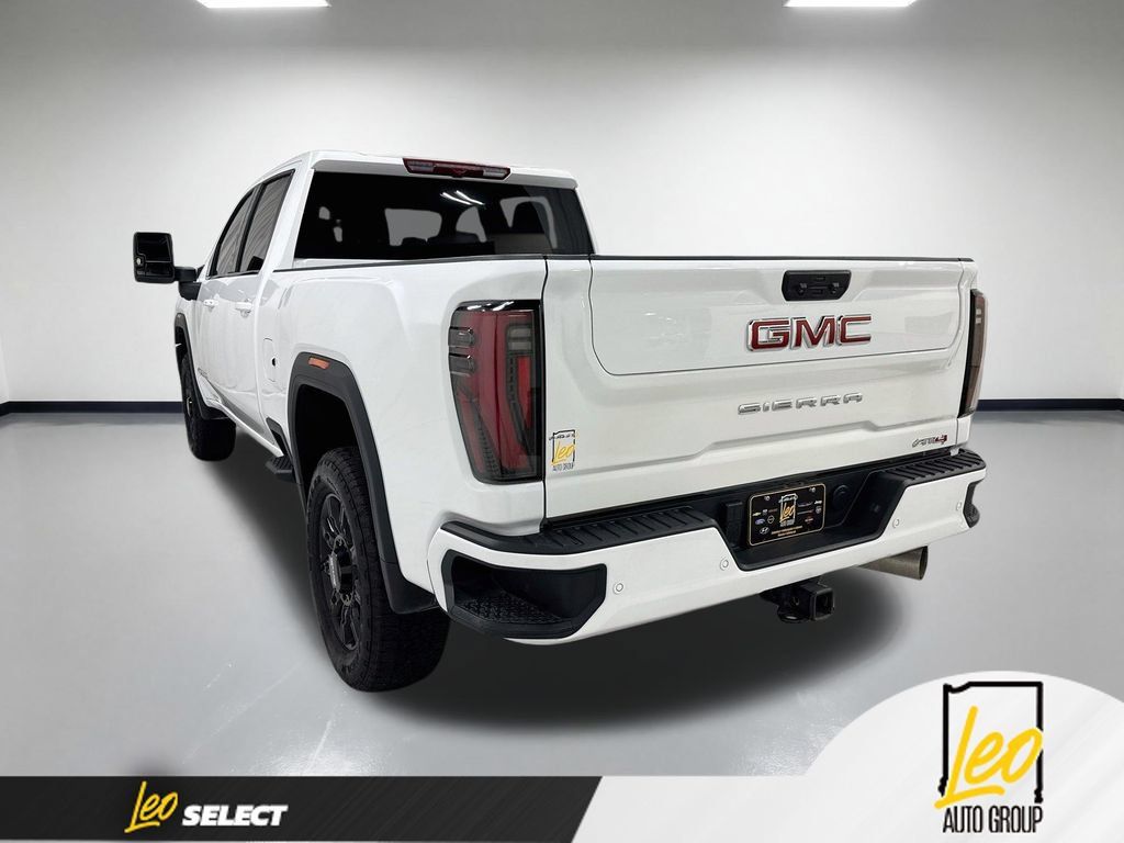 Used 2025 GMC Sierra 2500 AT4 AWD/4WD image 10