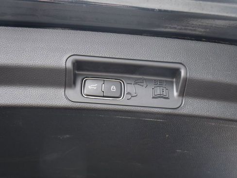 Used 2023 Ford Explorer ST-Line image 20