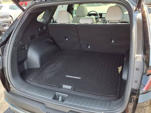 Used 2026 Hyundai Tucson Limited AWD/4WD image 33