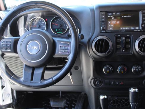 Used 2016 Jeep Wrangler Unlimited Sport w/ Quick Order Package 24S AWD/4WD image 24