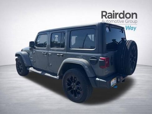Used 2023 Jeep Wrangler Unlimited Sahara w/ Cold Weather Group AWD/4WD image 5