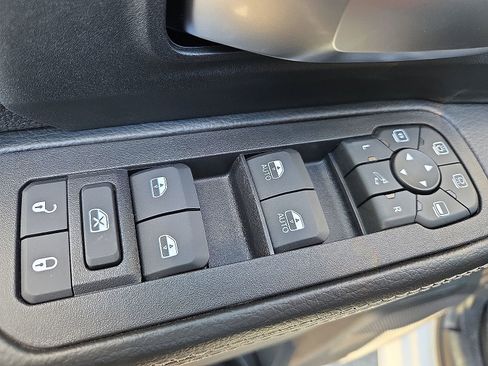 New 2026 RAM 2500 Big Horn AWD/4WD image 15