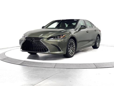 New 2025 Lexus ES 350 w/ Luxury Package image 3