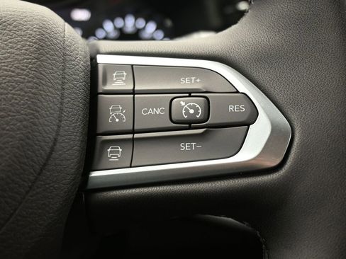 New 2026 Jeep Compass Limited image 24