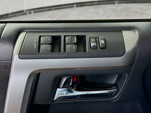 Used 2016 Toyota 4Runner SR5 image 20