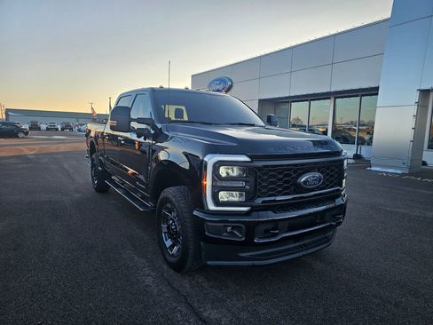 Used 2024 Ford F250 Lariat w/ Sport Appearance Package image 6