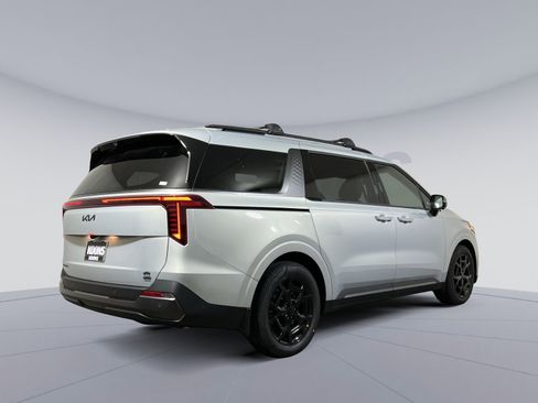 New 2026 Kia Carnival SX FWD image 5