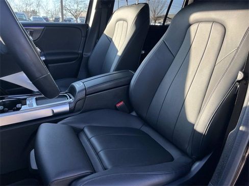 Used 2024 Mercedes-Benz GLB 250 image 34