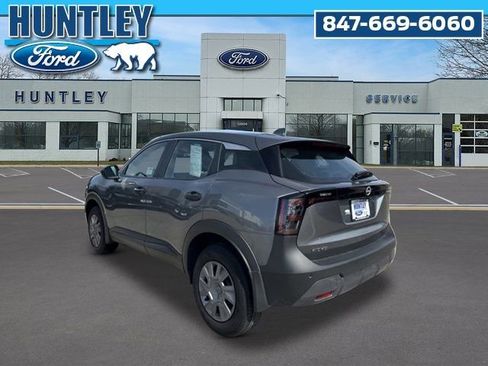 Used 2025 Nissan Kicks S FWD image 6