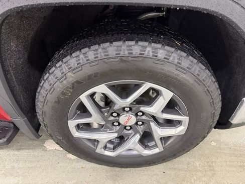 Certified 2023 GMC Sierra 1500 SLT w/ SLT Premium Package image 4