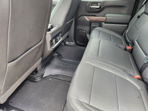 Used 2022 GMC Sierra 1500 SLT AWD/4WD image 29
