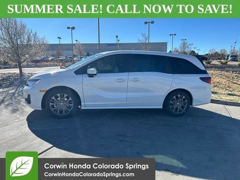 New 2026 Honda Odyssey Touring image 5
