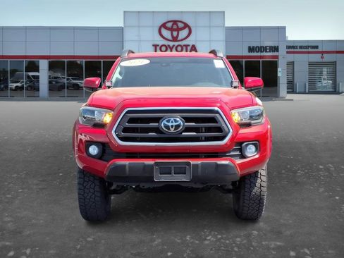 Used 2021 Toyota Tacoma SR5 image 2